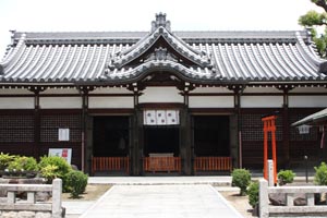 泉井上神社