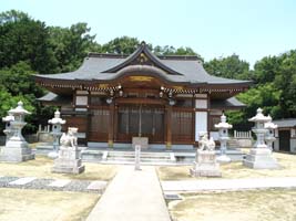 闘鶏野神社