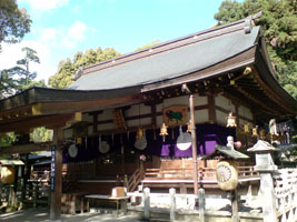 枚岡神社