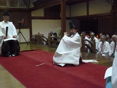 夏越大祓い「布引の神事」・献灯祭（万灯ろう）